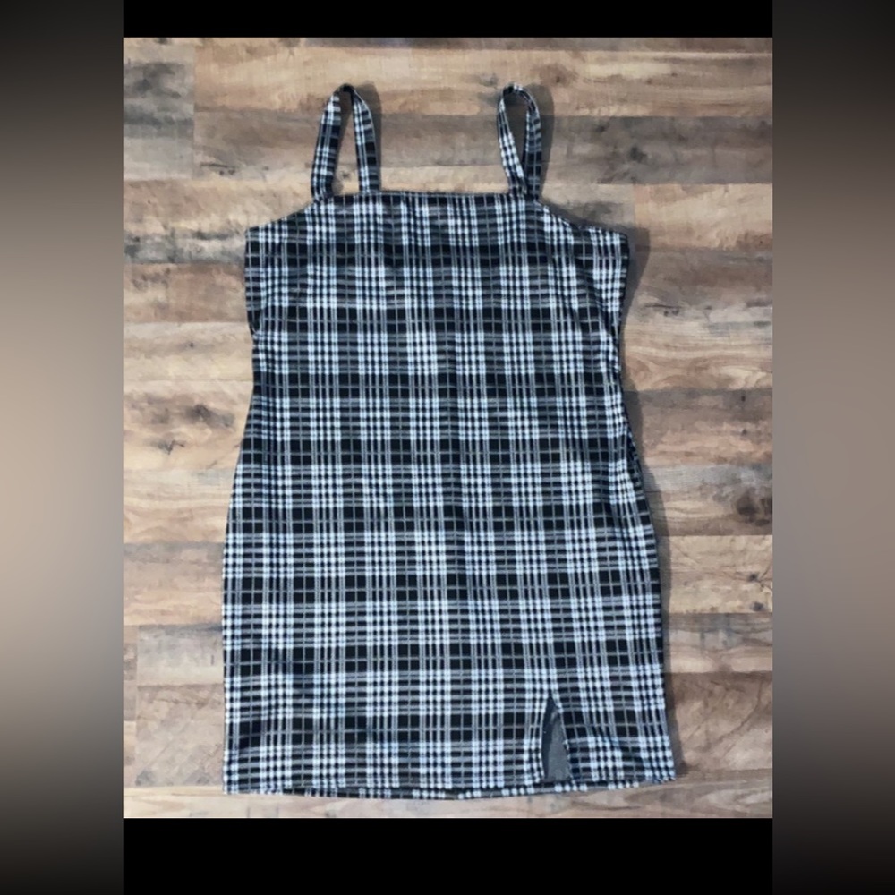 Polly and Esther black and white romper dress